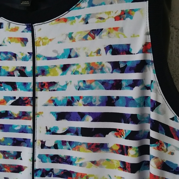 Worthington Top - Picture 3 of 6